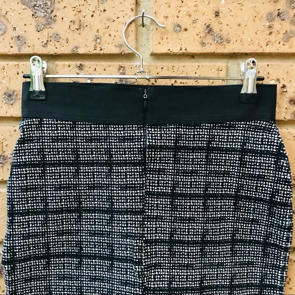 TEMT Size Small Black White Tulip Skirt Casual Work - Picture 5 of 7